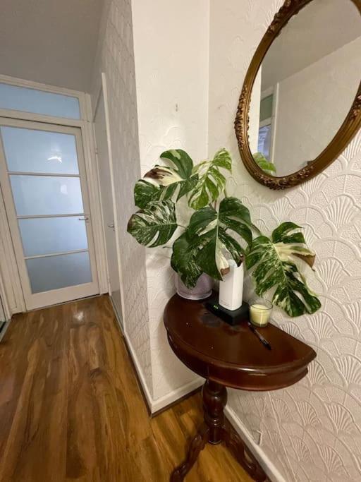 Spacious Bungalow In London, Near Central London, The Excel Centre And The O2, Ideal For Families Εξωτερικό φωτογραφία